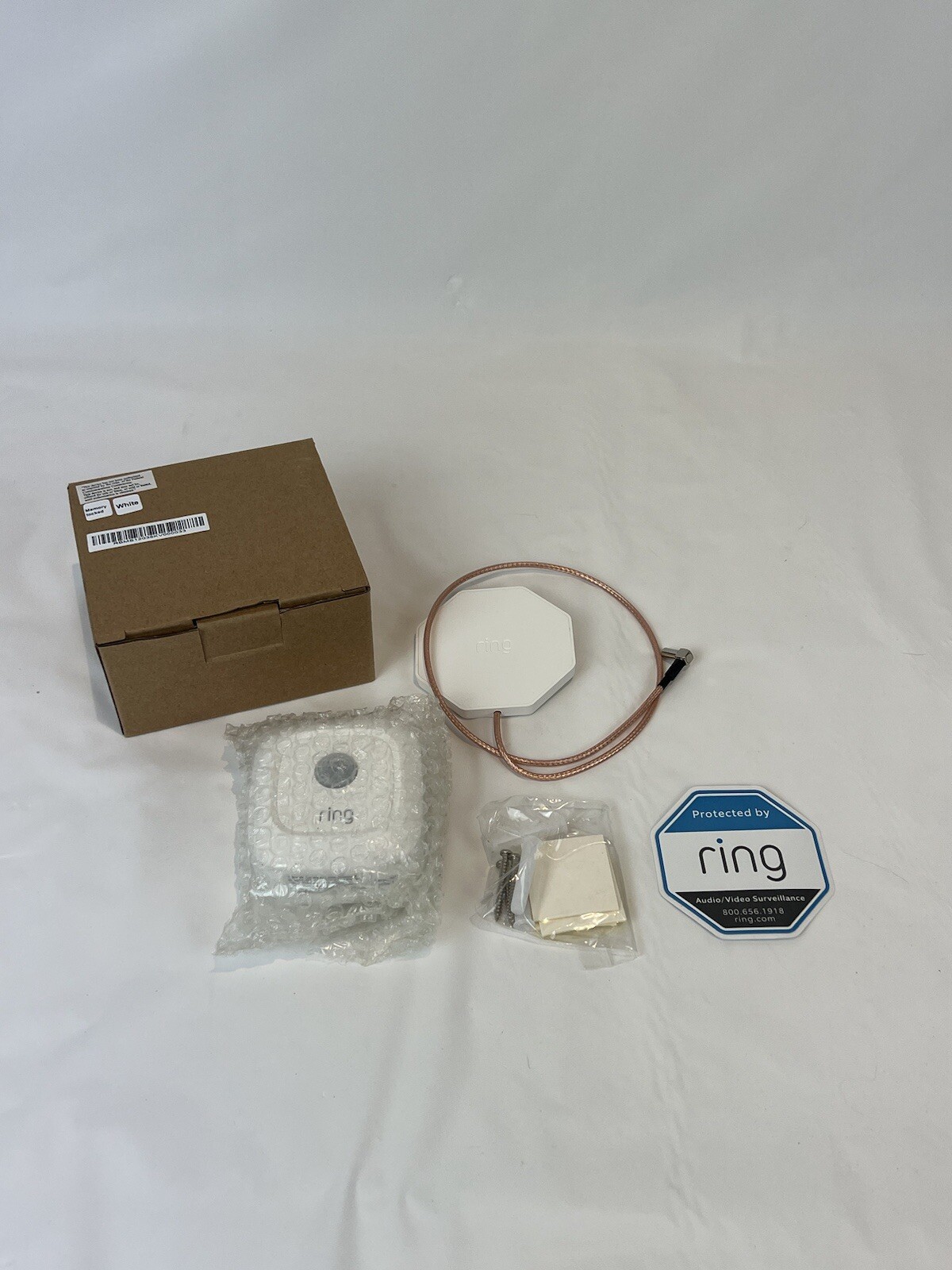 Ring White Smart Lighting Motion Sensor - Battery Powered Outdoor Light-image