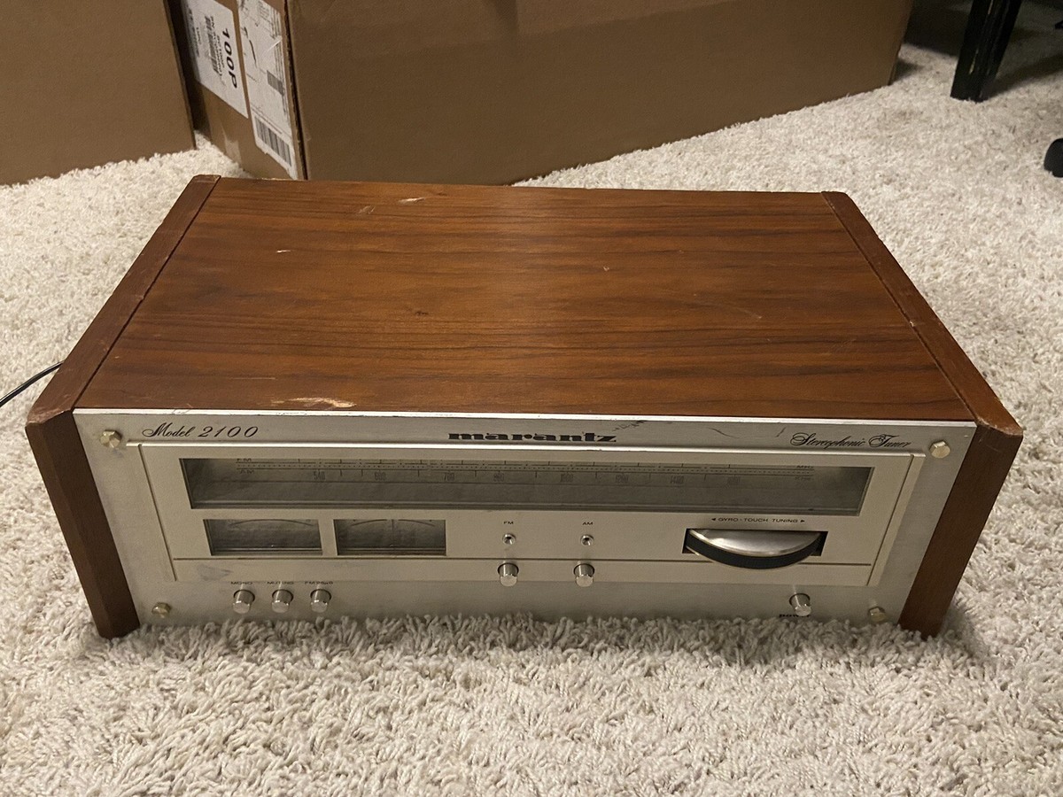 Marantz 2100 Vintage AM FM High Fidelity Stereo Tuner with wooden