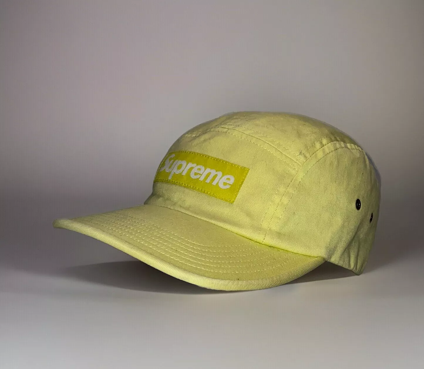 Casquette de camp sergé chinois lavé Supreme en cuir jaune sangle 5 panneaux