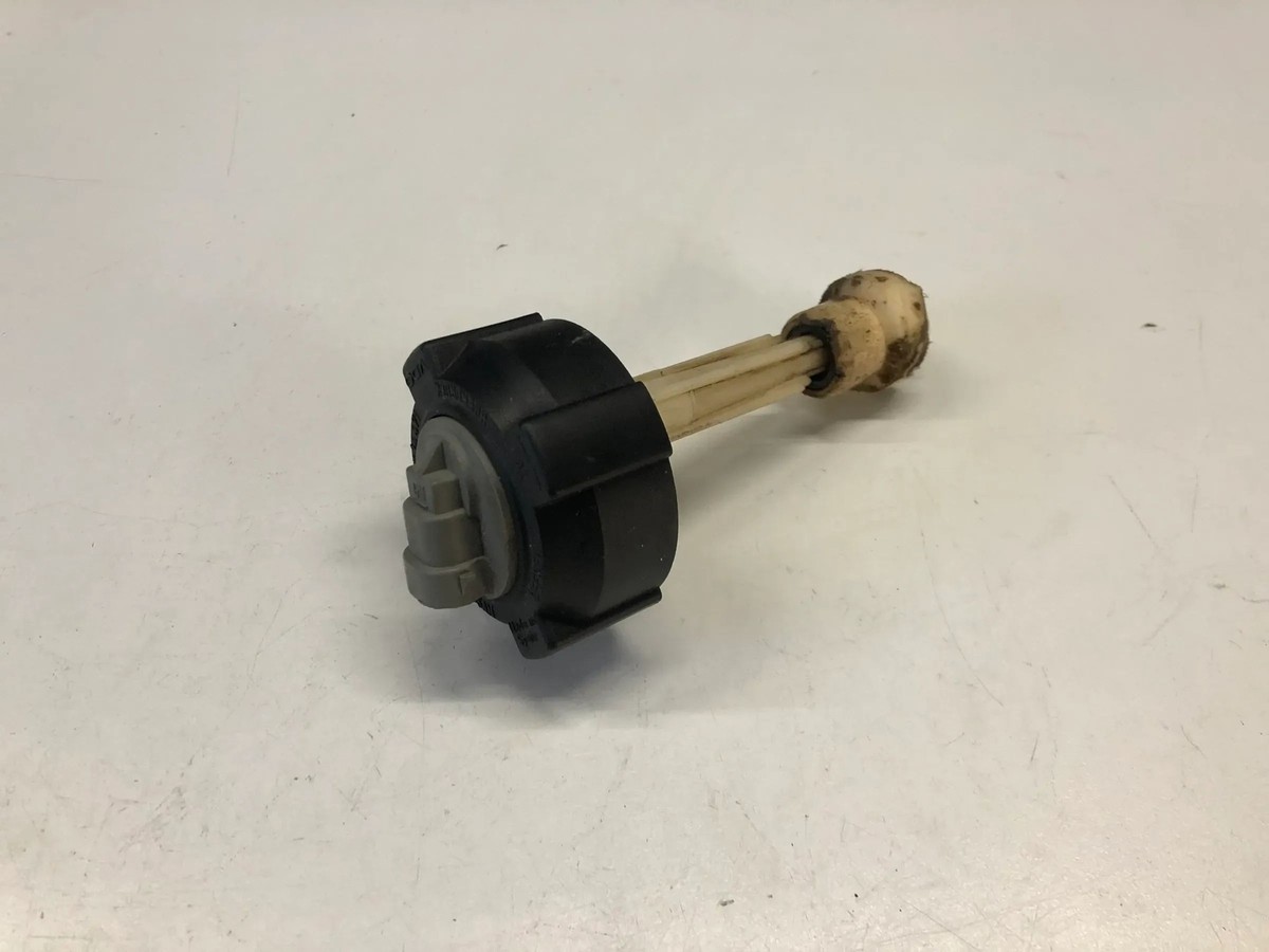 SKET-0960179 STARK Ausgleichsbehälter, Kühlmittel Mit Sensor, Mit