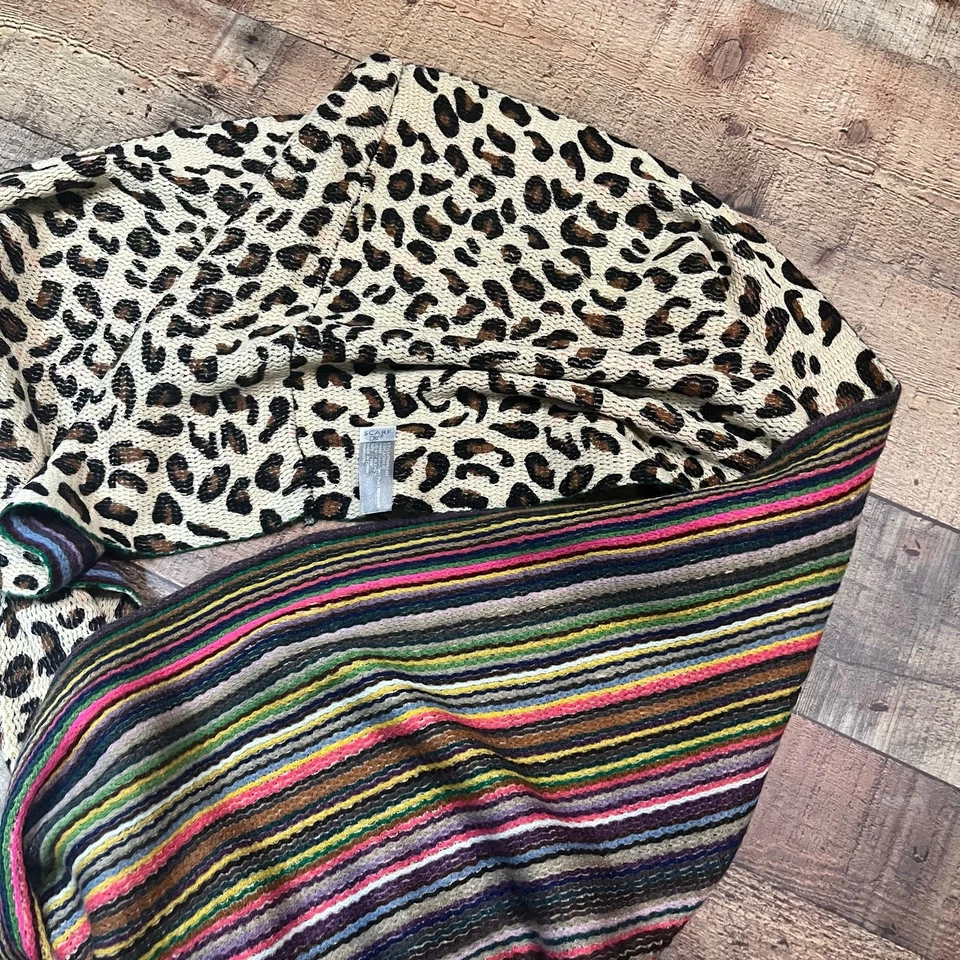 Bufanda D&Y | Bufanda infinita reversible de leopardo o rayas coloridas para mujer Foto 3 de 4