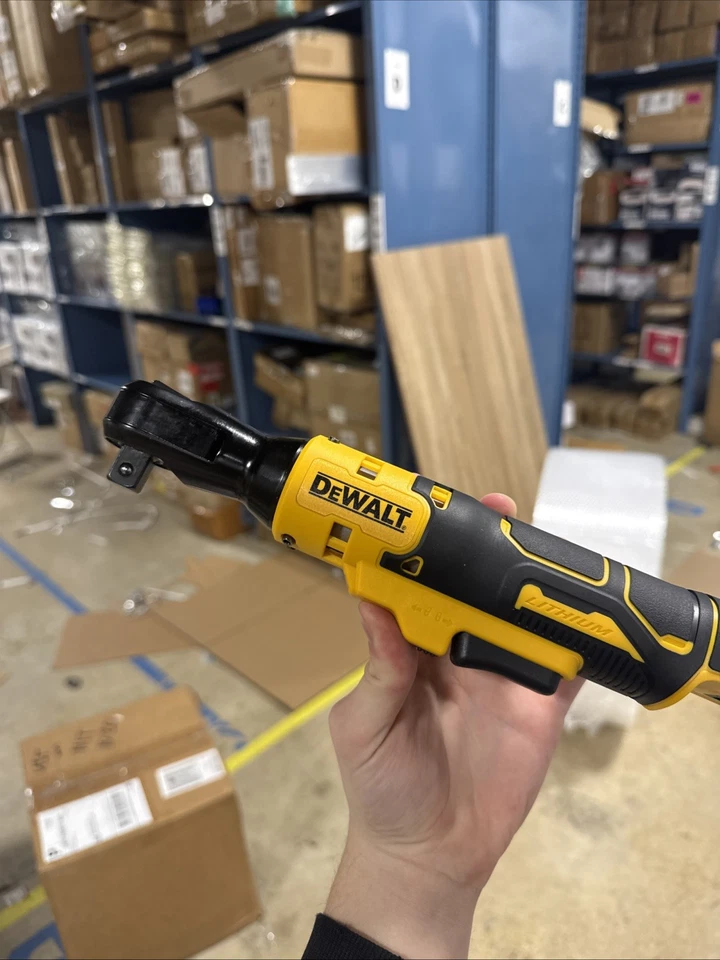 Dewalt En Caja DCF512B 20V Inalámbrico 1/2" Trinquete Sin Escobillas Atómico 20 Voltios Compacto Foto 2 de 4