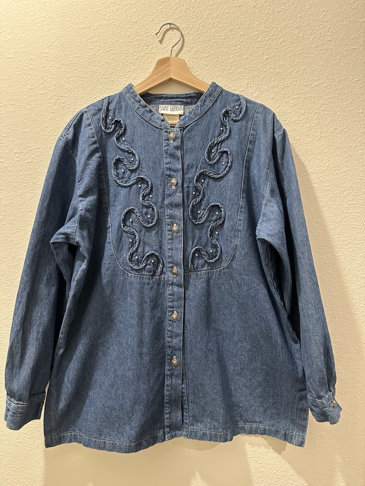 Picture 1 of 4