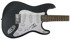 Luke Bryan Signed Fender Stratocaster Electric Guitar Autograph Beckett