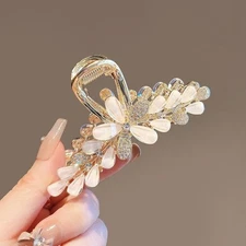 Exquisite Rhinestone Flower Hairpin Sweet Shark Clips Female Hair Accessories