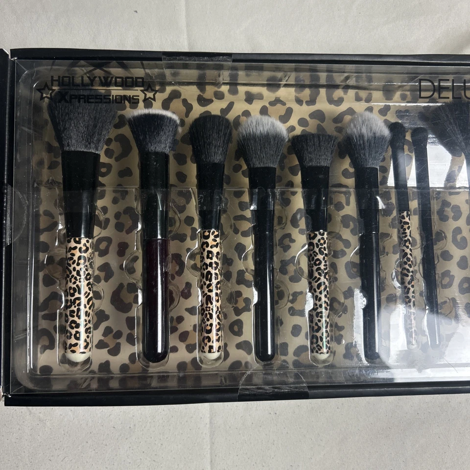 Juego de herramientas de brochas de maquillaje Hollywood Deluxe 32 piezas, impresión de guepardo/negro Foto 2 de 4