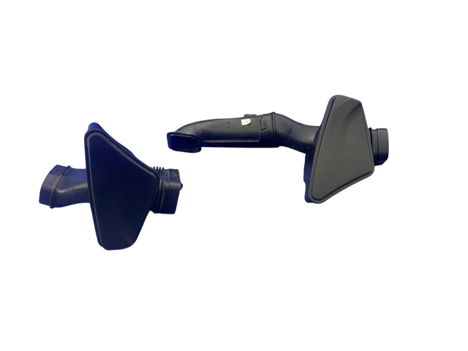 2017-2019 BMW M760I AWD 6,6 л комплект труб левого правого воздухозаборника 8617096 8617095 - Изображение 4 из 4