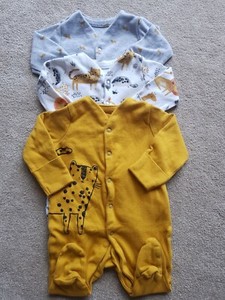 tu baby sleepsuits