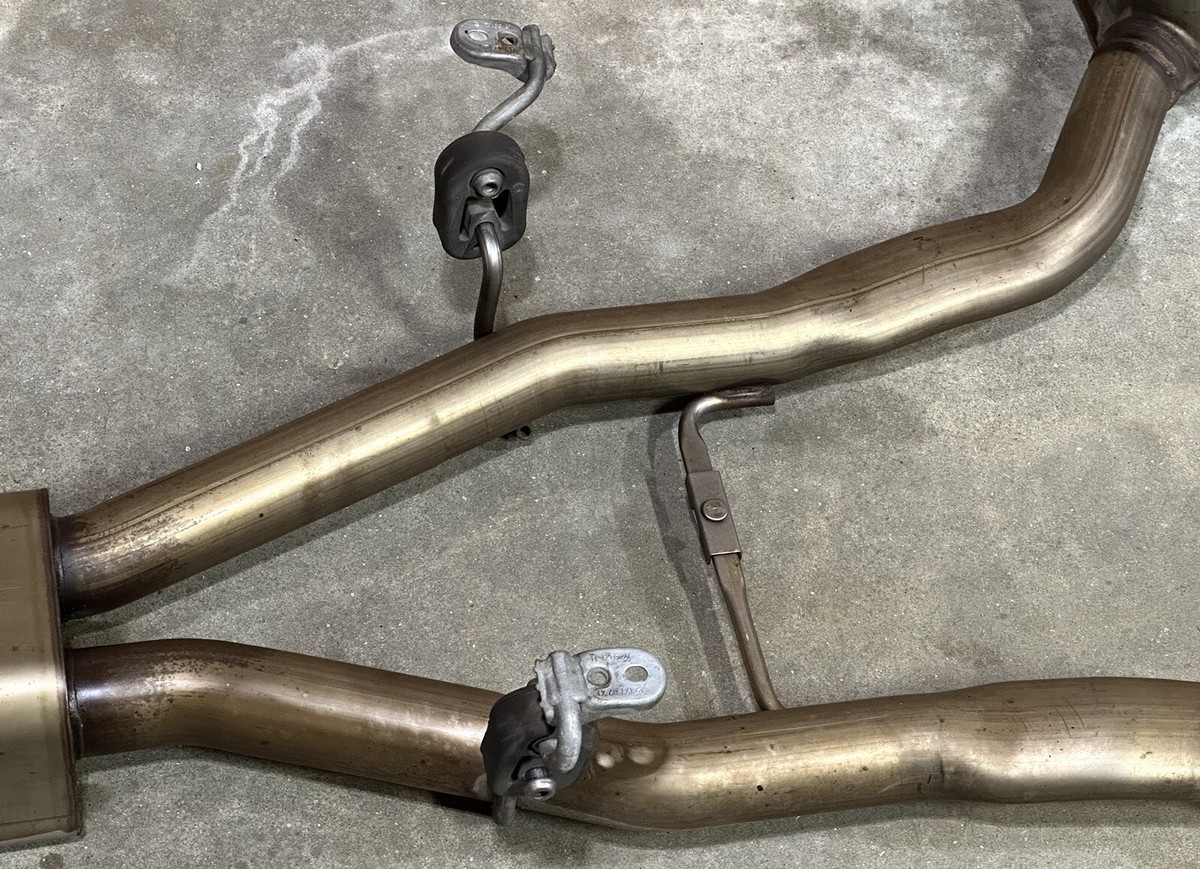 ?Mercedes-Benz SLK 55 AMG R171 2005-2010 OEM Muffler Resonator 