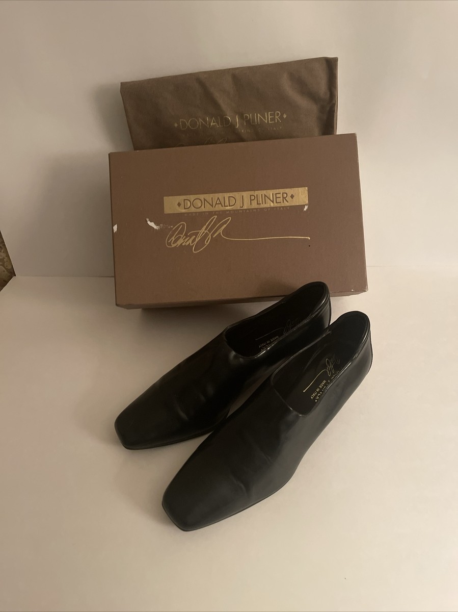 Donald/Pliner mens dress shoes size 8 . New in box with original packaging. Donald Pliner Donnie Moc Toe Bit Loafers, Black | Loafers  main image 2