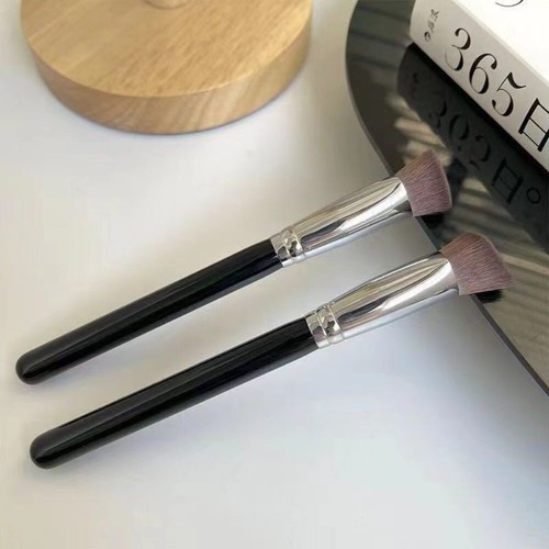 Brighten Under Eye Highlighter Brush Nose Contour Concealer Brush Cosmetic - Picture 7 of 7