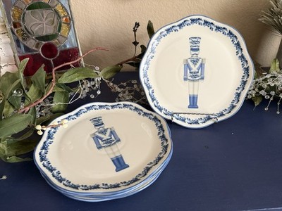 Southern Living Blue & White Christmas Chinoiserie Nutcracker Plates Set 4 NWT