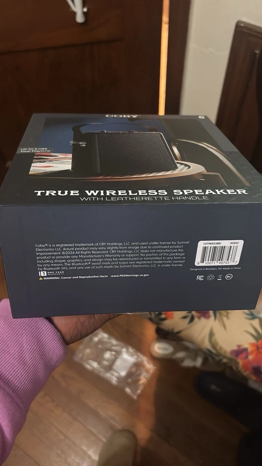 LIMITED EDITION COBY TRUE WIRELESS SPEAKER WITH LEATHERETTE HANDLE BLACK NEW - Image 3 of 4
