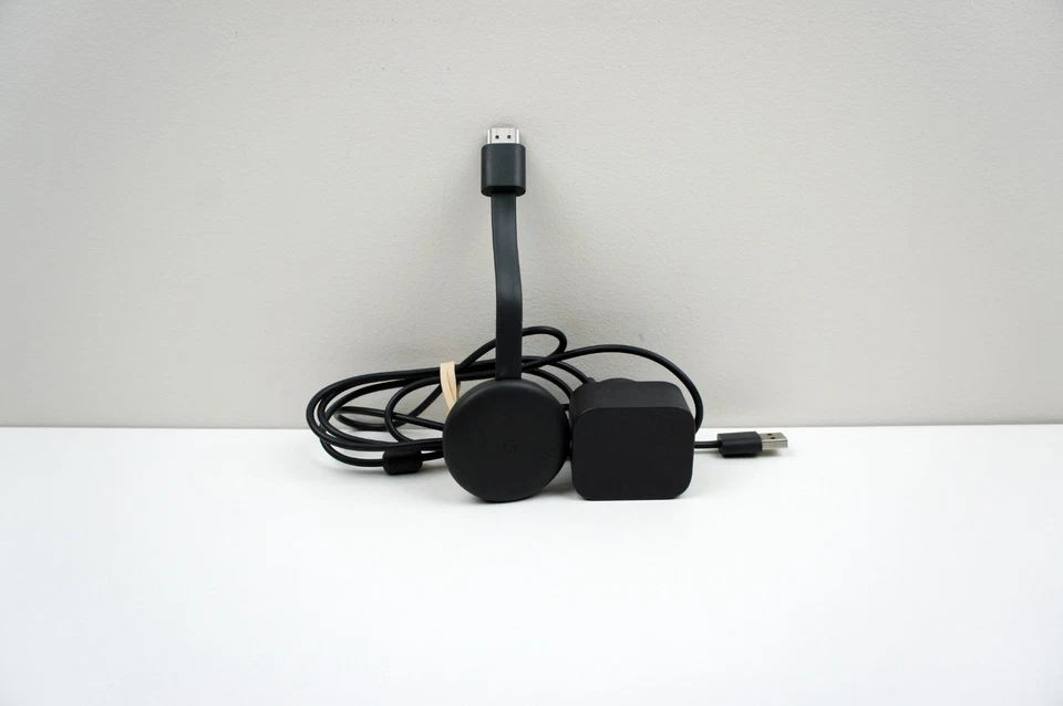 Google Chromecast 2nd Gen NC2-6A5 1080P Media Streamer With Charger - Free Post - Image 2 of 4