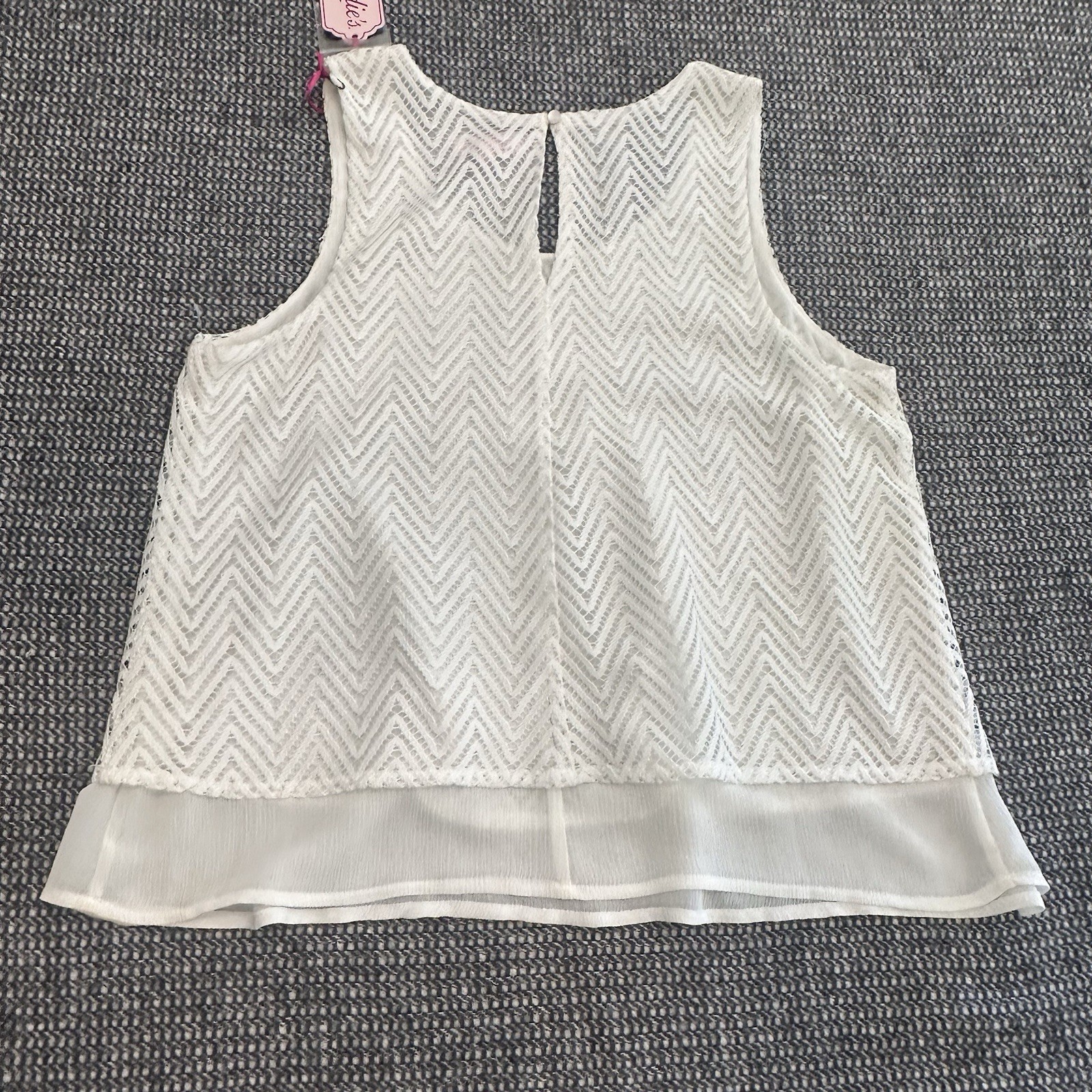 Photo 6/6