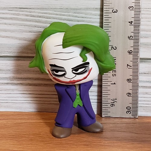Funko Mystery Minis Joker Heath Ledger Dark Knight Batman DC Universe M1 - Picture 8 of 10