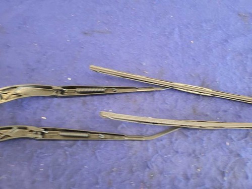 2016-2021 Chevrolet Camaro SS 6.2L LT1 Windshield Wiper Arms Blades 2434 - Picture 11 of 12