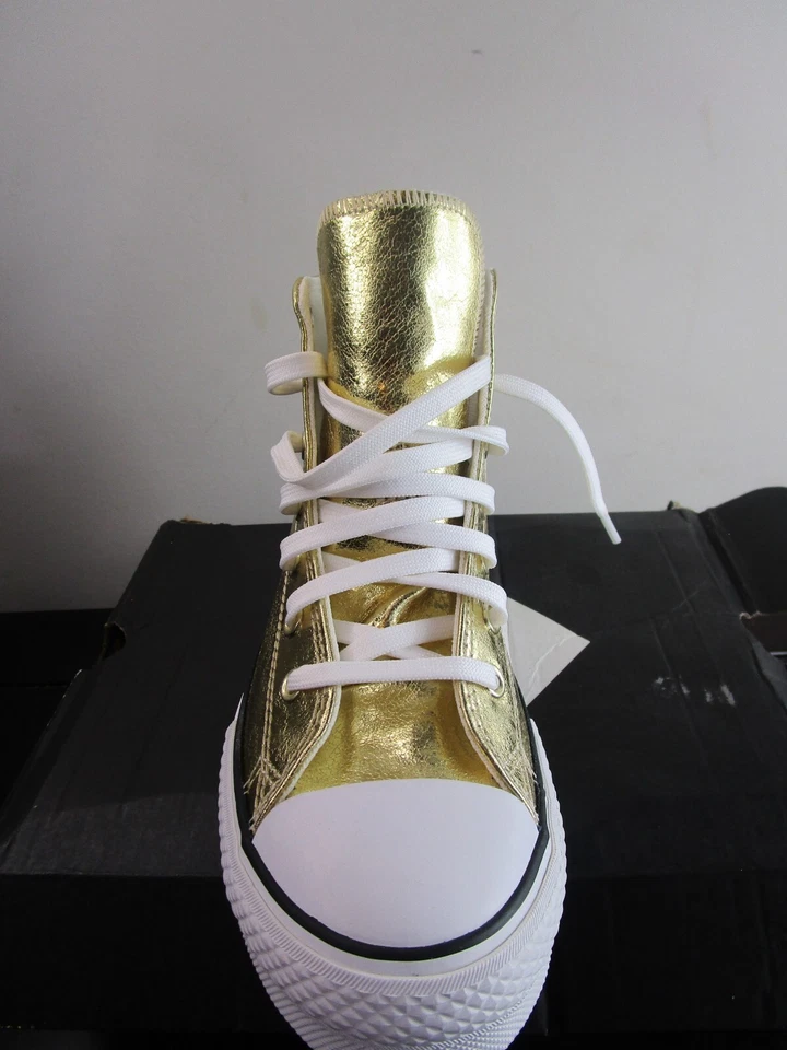 Converse Boys Size 4.5 Gold White  slip on Hi top Shoe 670546C - Image 3 of 4