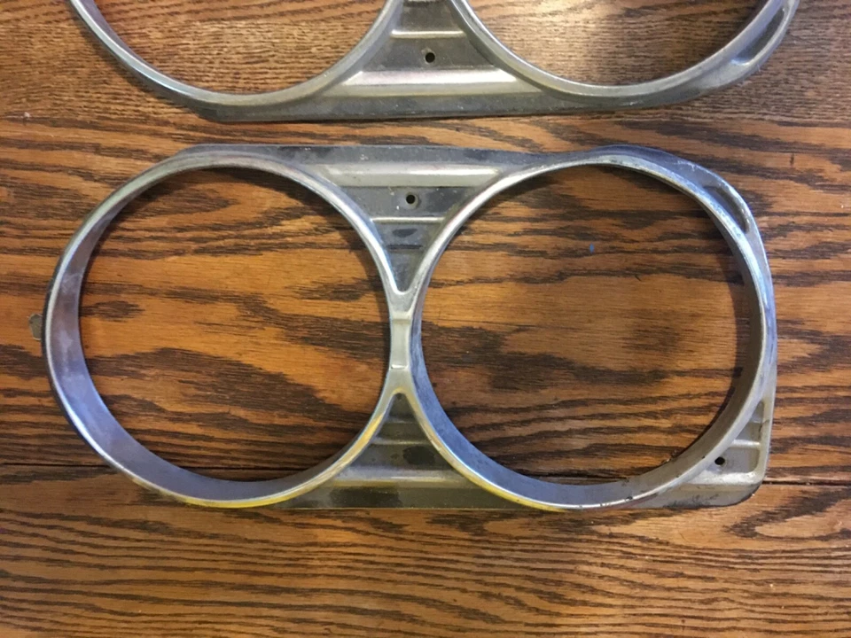 Datsun 510 luz de cabeza moldura puertas versión temprana fabricante de equipos originales 1969 1970 1971 1972 1973 Foto 3 de 3