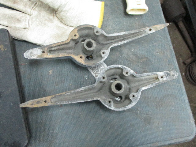 1955 Rolls Royce Phantom IV Headlight Mounts R&L ?