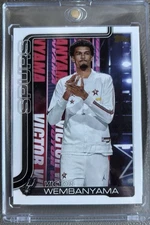 2025-26 Topps Flagship Victor Wembanyama Golden Mirror Variation SSP