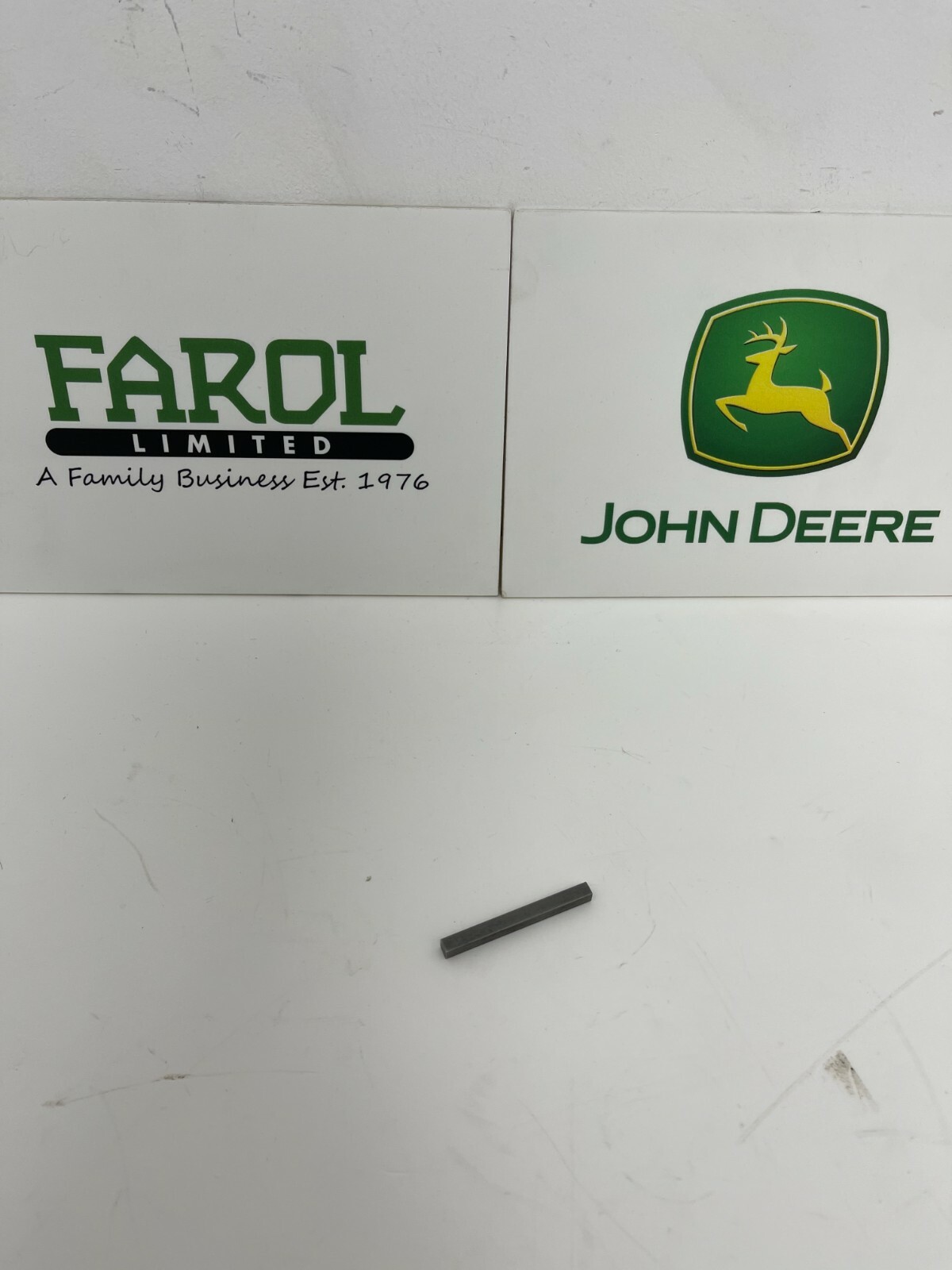 Genuine John Deere X116R Ride On Mower Rear Wheel Woodruff Key M82401