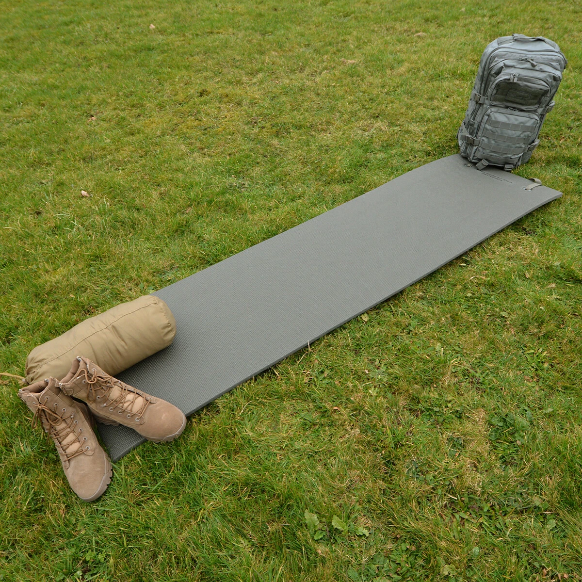 M 90 Green Lightweight Sleeping Mat Compact Camping Roll Mat