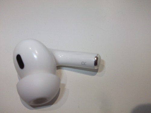 Genuine Original Apple AirPods Pro 2nd Gen Right Ear A3047 - USB C - MARKS ! - Picture 3 of 6