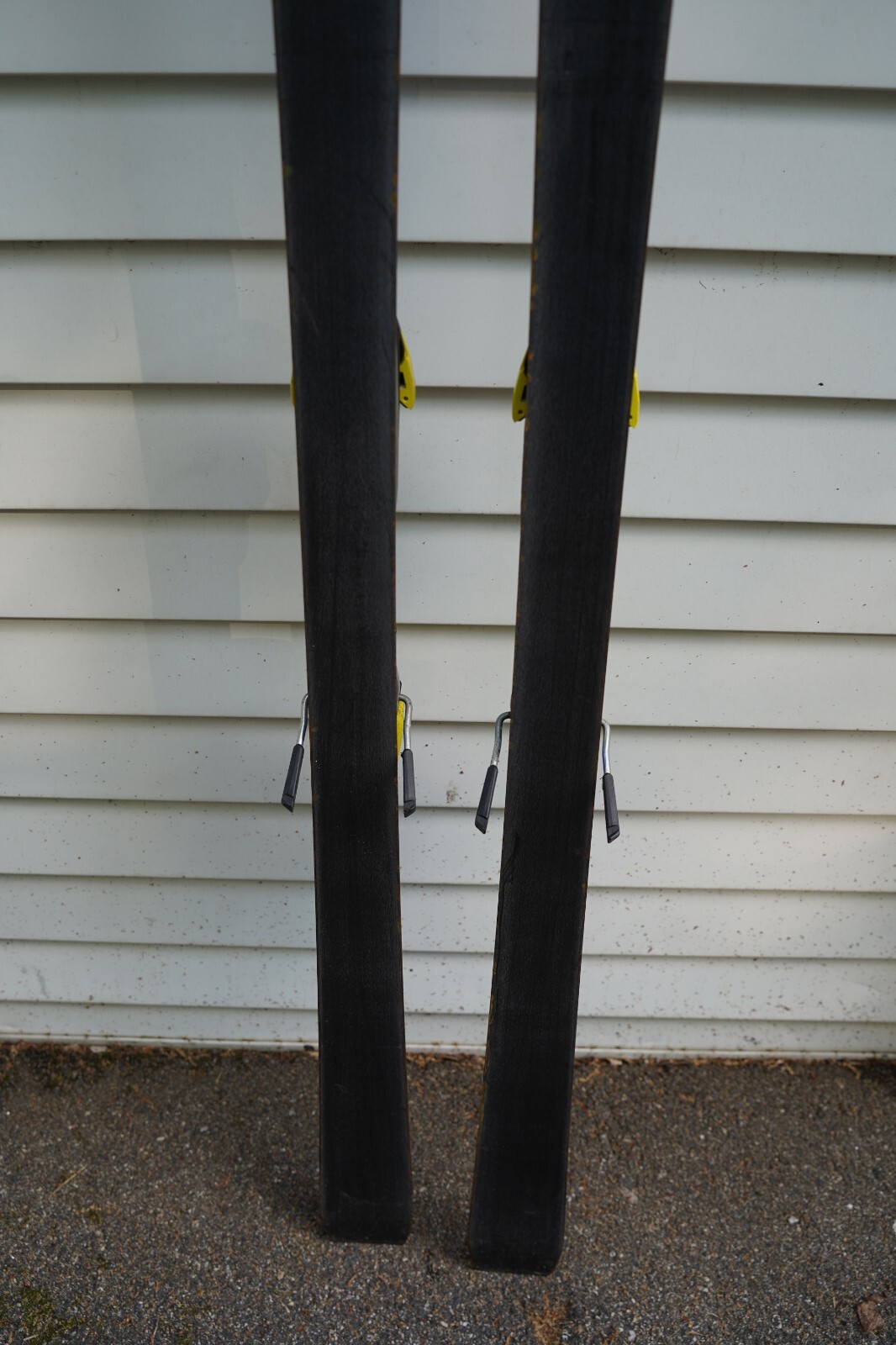 Atomic B CarvX 9.18 Downhill Skis 170cm Blue w/ Salomon Bindings Men's