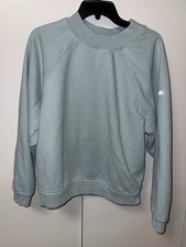 Alo Yoga Light Blue Pullover Crewneck Sweatshirt Size L/XL Coastal See Measureme