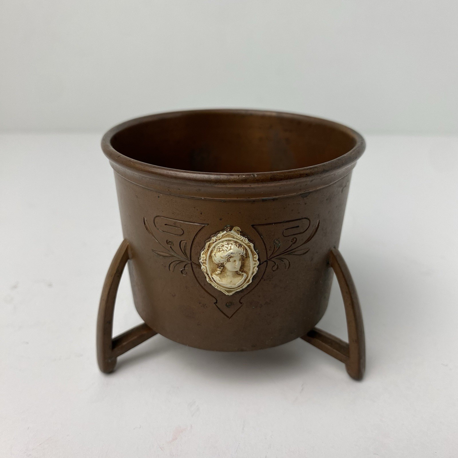 Benedict Athenic Bronze 1428 Footed Pot Planter Jar Cameo Arts & Crafts 2.75”