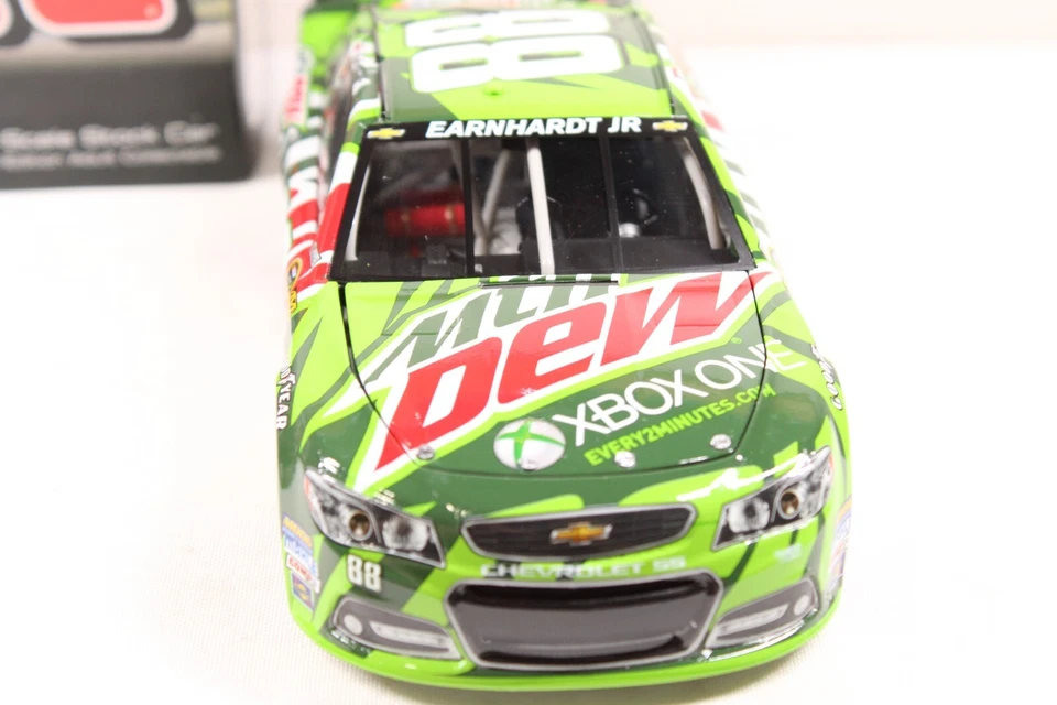 DALE EARNHARDT JR 2013 ACTION #88 XBOX ONE/MOUNTAIN DEW CHEVY /1,620 MADE XRARE! - Image 3 of 4