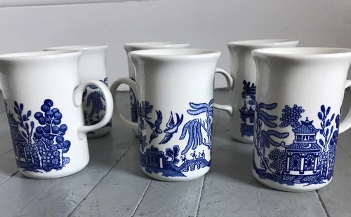 6 Blue Willow tall mugs 4-3/16" made in England Sheraton Churchill coffee tea