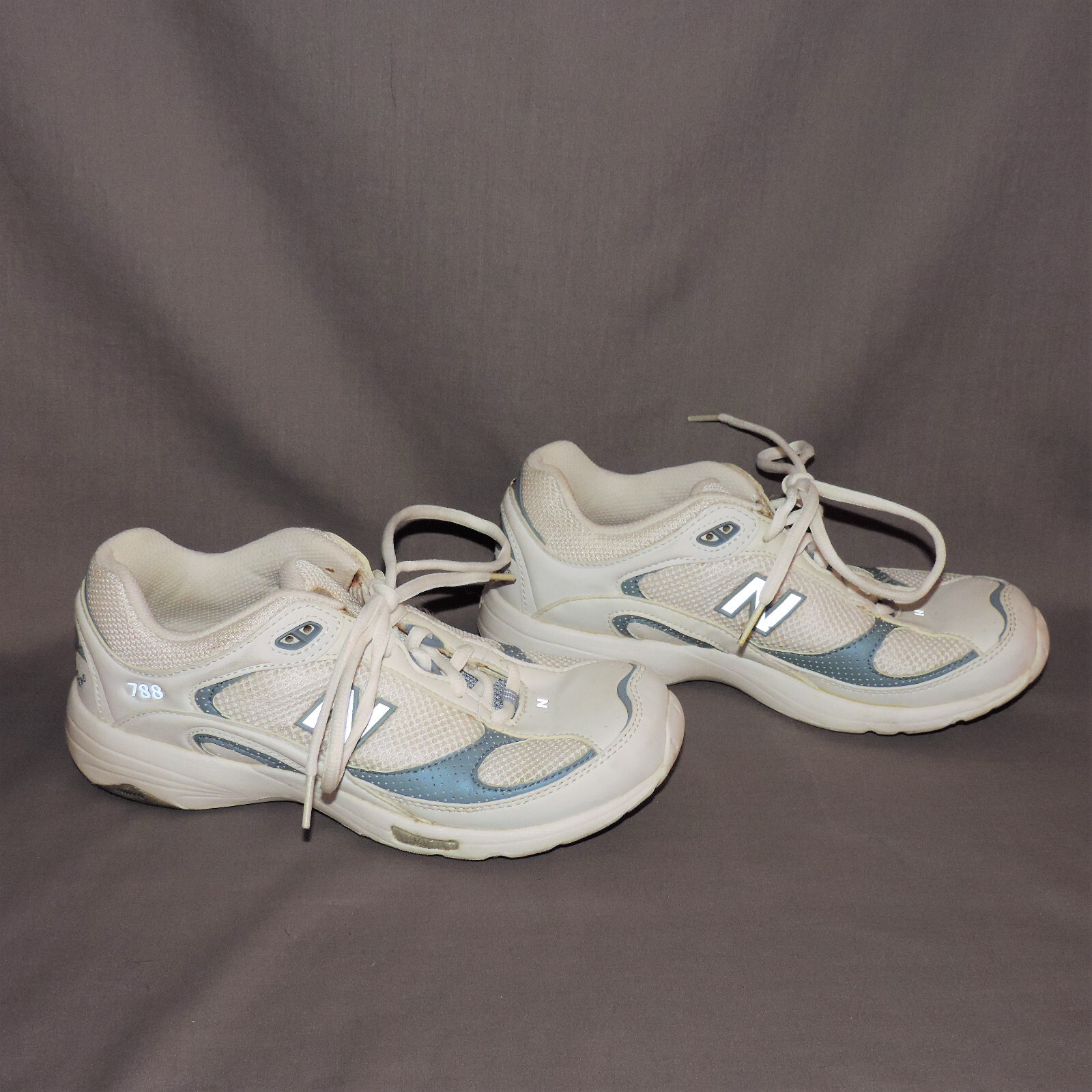 New Balance 788 White Blue Athletic Shoes Womens size 7.5 with Flaw thumbnail 5