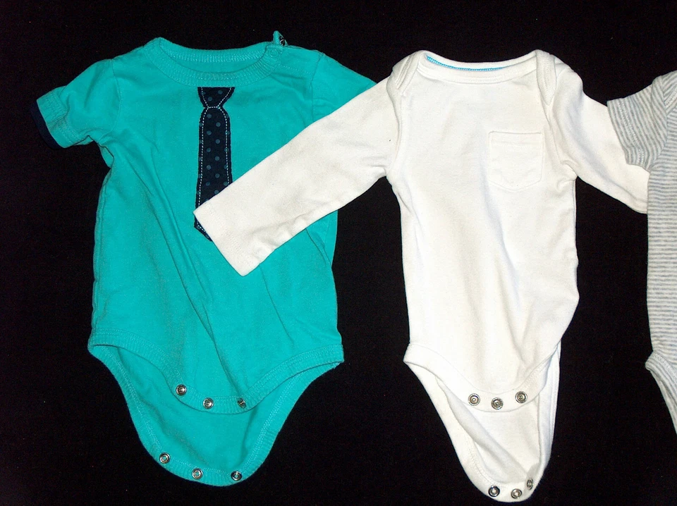4 Lotto Bambino Neonato 0-3M Oneies (2) Carter's, (1) Circo, (1) Nuvola Isola VG - Immagine 3 di 4