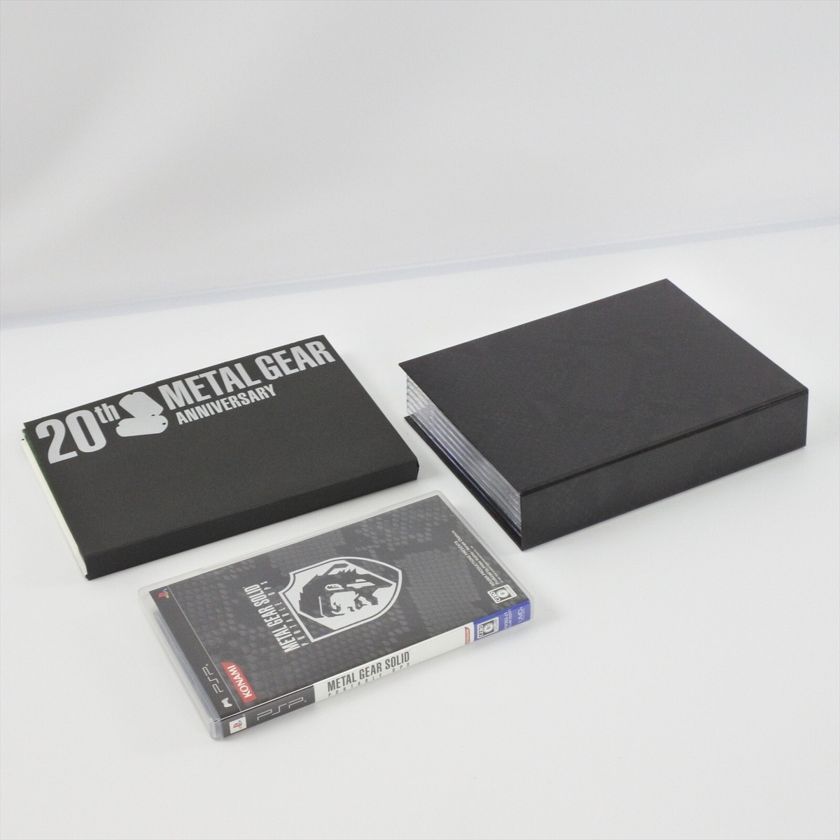 METAL GEAR 20th ANNIVERSARY SOLID COLLECTION 1987-2007 METAL GEAR 20th ANNIVERSARY SOLID COLLECTION 1987-2007