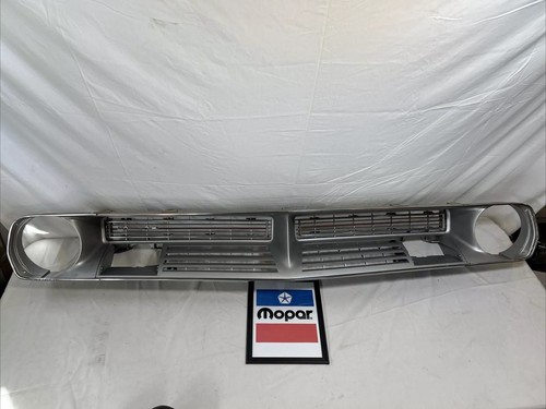 1970 Barracuda Original OEM Grill and headlight bezels - Picture 2 of 24