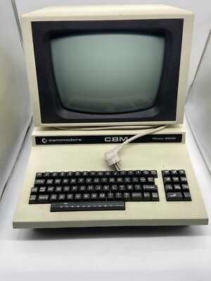 #SE2896# Commodore CBM 8032-32B Rechner PC Klassiker mit Erweiterungen lesen!!