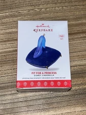 Hallmark Keepsake 2017 Disney Cinderellas Lighted Slipper Fit For A Princess