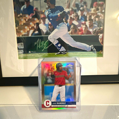 Topps Chrome José Ramírez #74 Cleveland Guardians Refractor Parallel /50