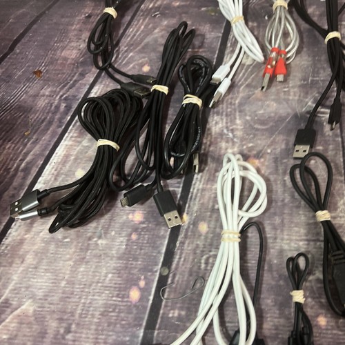 Lot Of 35 - USB-C / USB Micro / Lightning Cables Assorted Style / Lengths - Picture 7 of 19