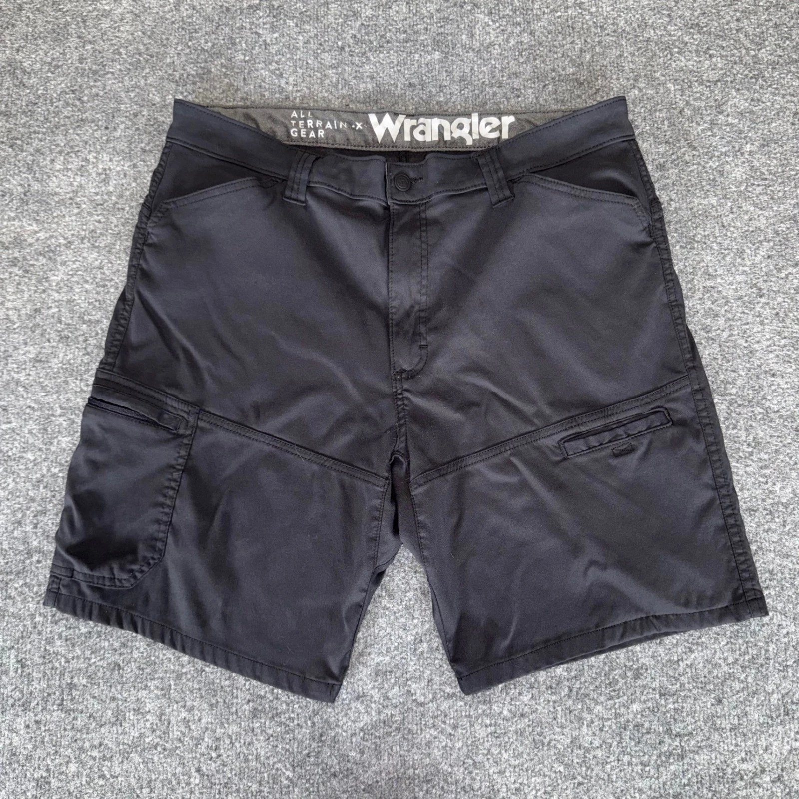 Wrangler ATG All Terrain Gear Cargo Shorts Mens 36 Black Hiking Outdoor Trail