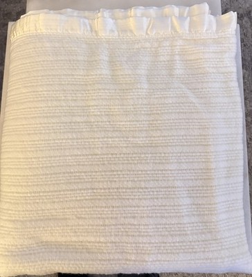 Vtg Fieldcrest Blanket Waffle Weave Satin Trim 86x80 Ivory acrylic USA