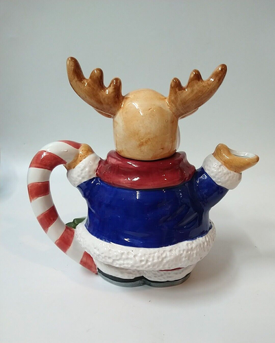 CHRISTMAS TEAPOT REINDEER HAND PAINTED REMOVABLE TOP - Picture 4 of 6