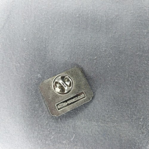 Vegas Cup Las Vegas NV Nevada Lapel Hat Jacket Pin - Picture 2 of 2
