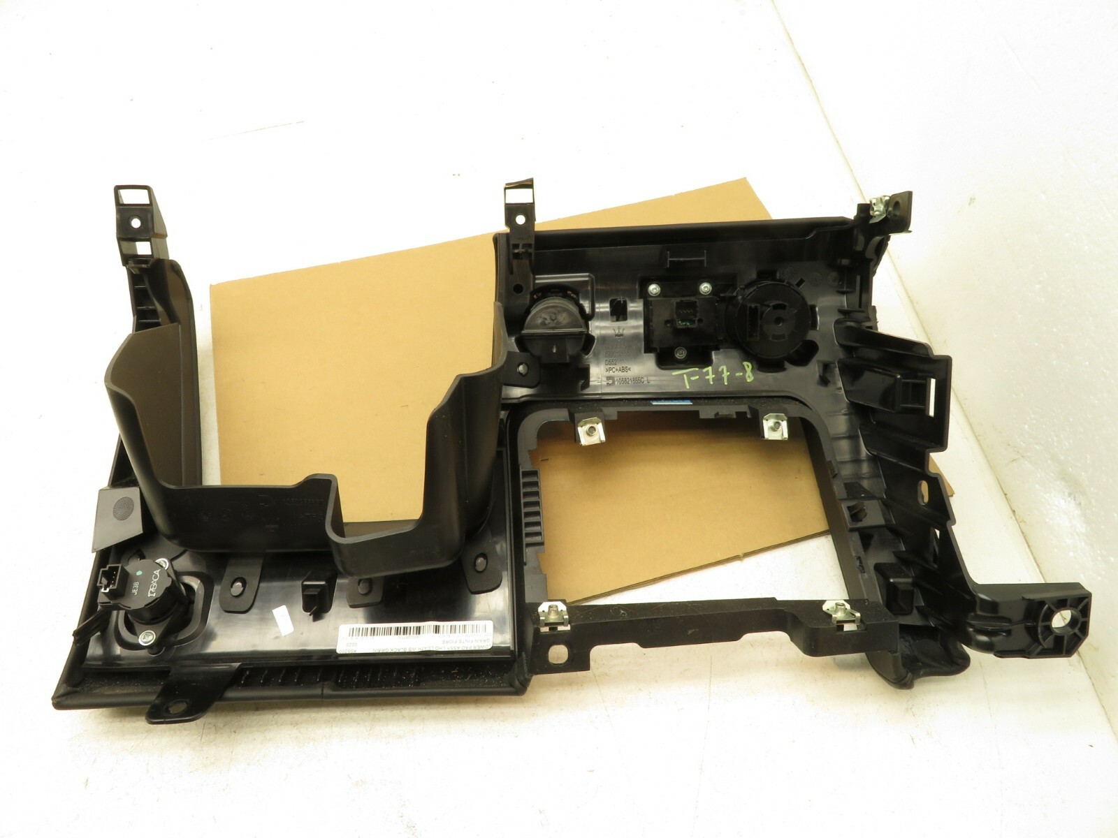 2014-2017 MASERATI GHIBLI SQ4 DRIVER SIDE DASH BOARD KNEE PANEL COVER TRIM OEM