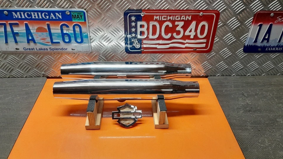 Harley Davidson terminali di scarico cromati tapered da 2,5" Softail Evolution - Immagine 2 di 4