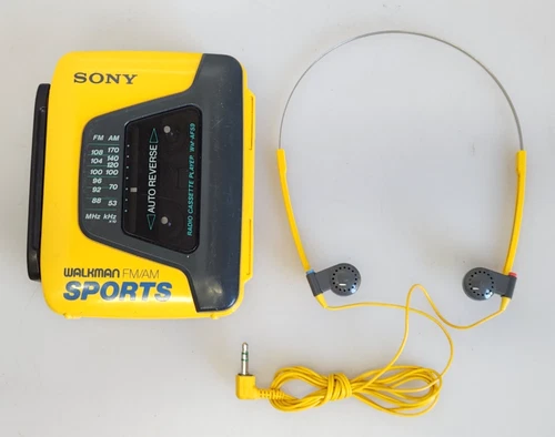 Vintage Sony Sports FM/AM Radio Cassette Walkman WM-AF59 w/ MDR-W15 Headphones