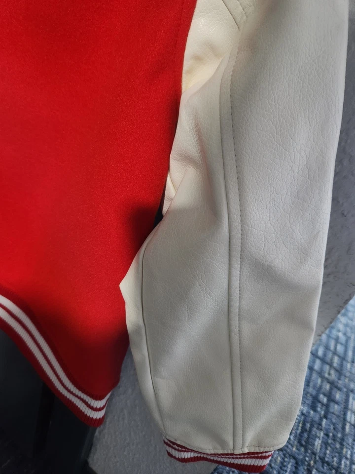 NWT- Burberry VARSITY JACKET red/white Foto 4 de 4