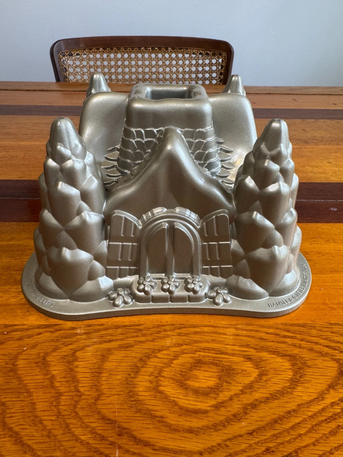 nordic ware fairytale cottage hansel / gretel bundt cake pan